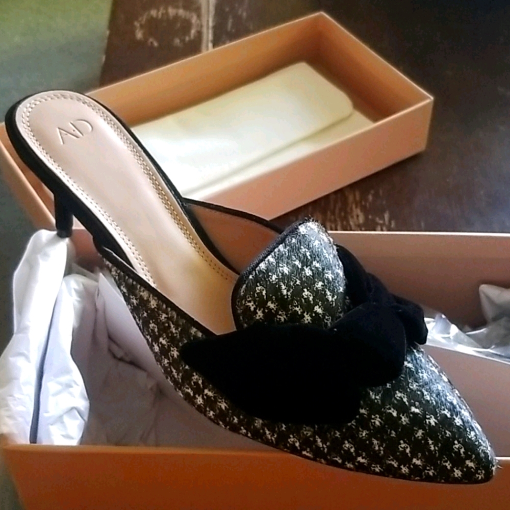 Size 11 Slip On